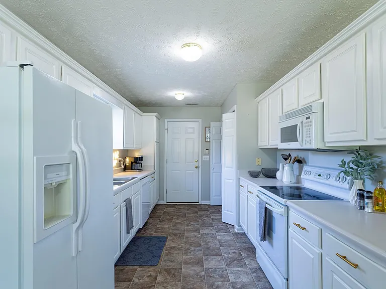Kitchen area