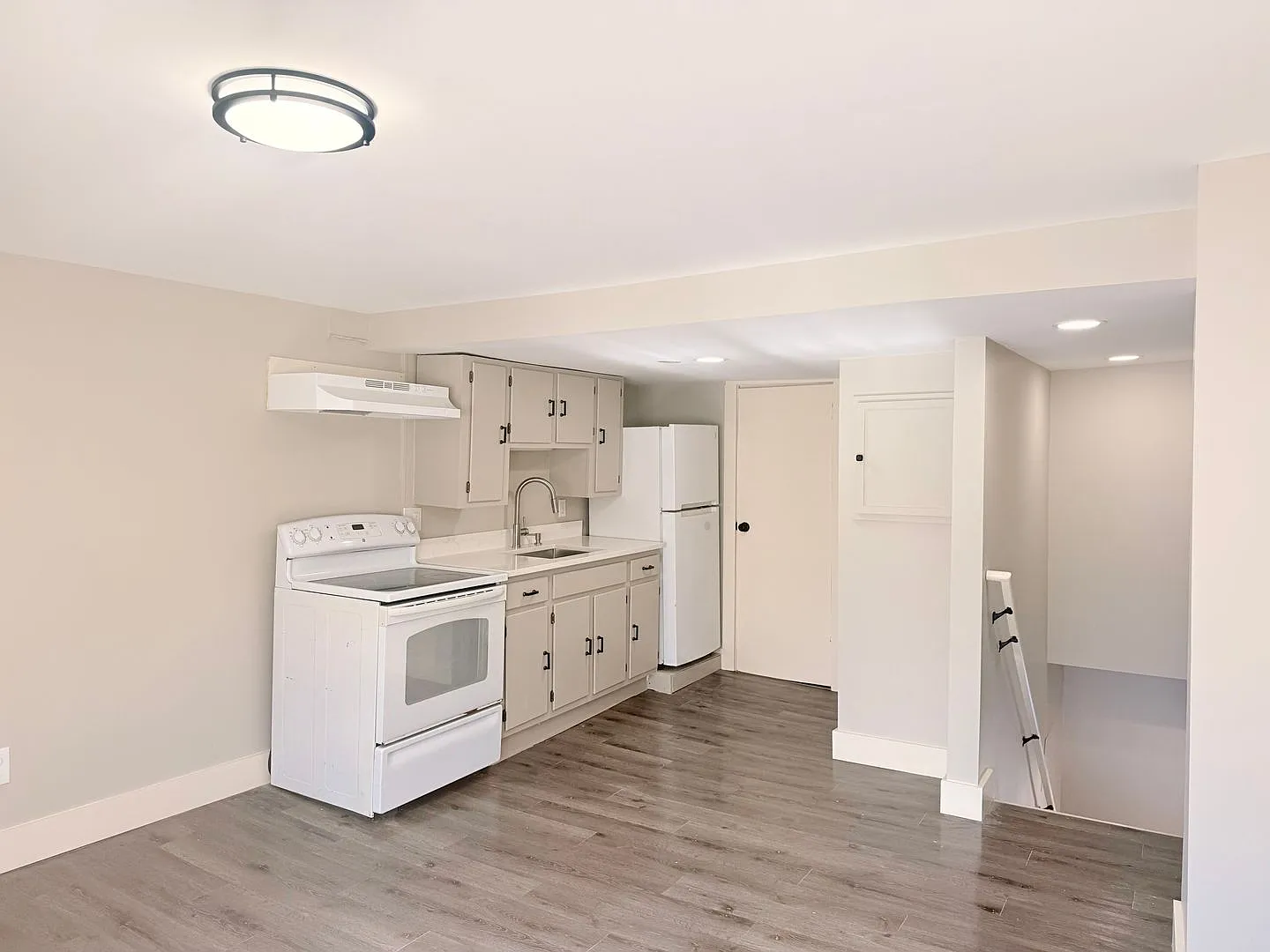 Pet-friendly Apartments for Rent in Hartford, VT! — Photo 1