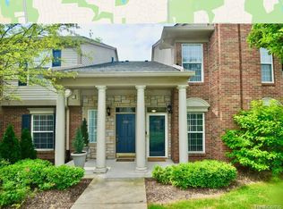 3548 Oakmonte Blvd #104, Rochester, MI 48306