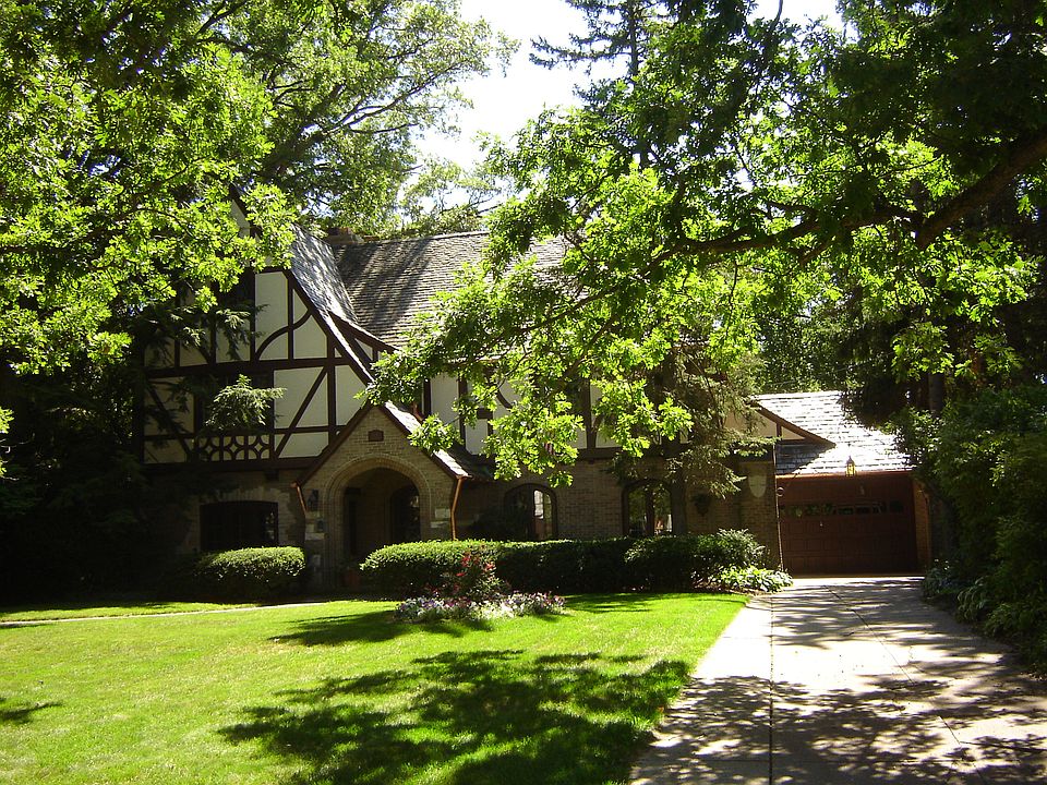 1st image of 2121 Oaklawn Ave