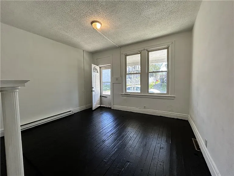 507 Cedar Ave — Photo 2