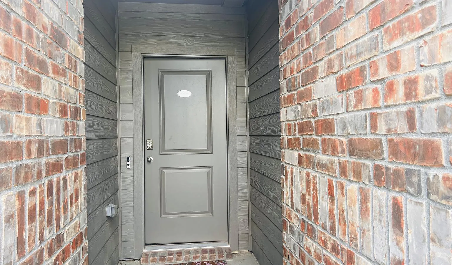 3 bed, 1452 sqft, $2,100 — Photo 3