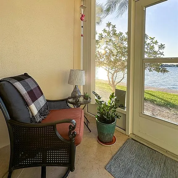 7920 Sun Island Dr S #102 — Photo 28