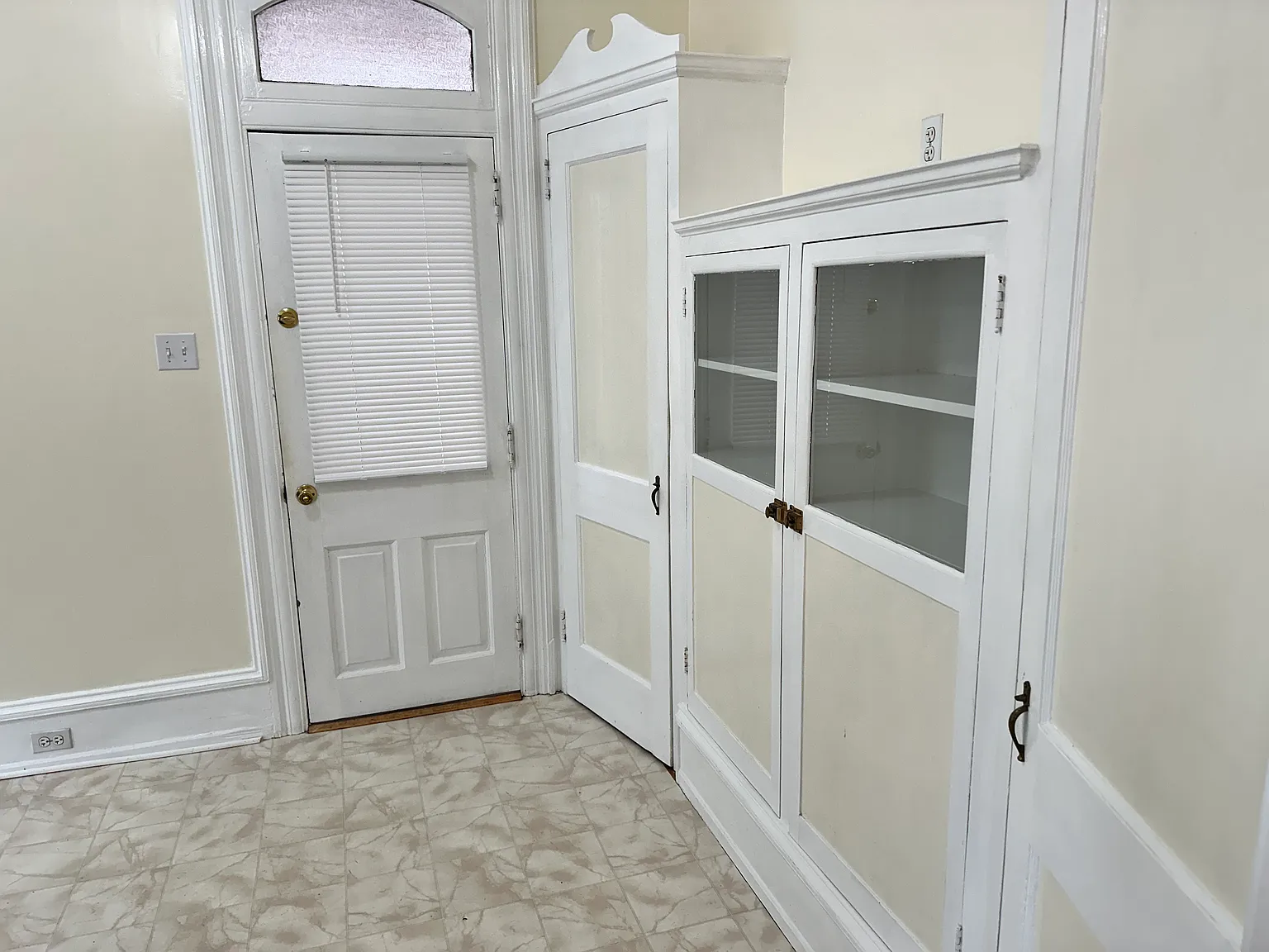 1 bed, $1,200 — Photo 4