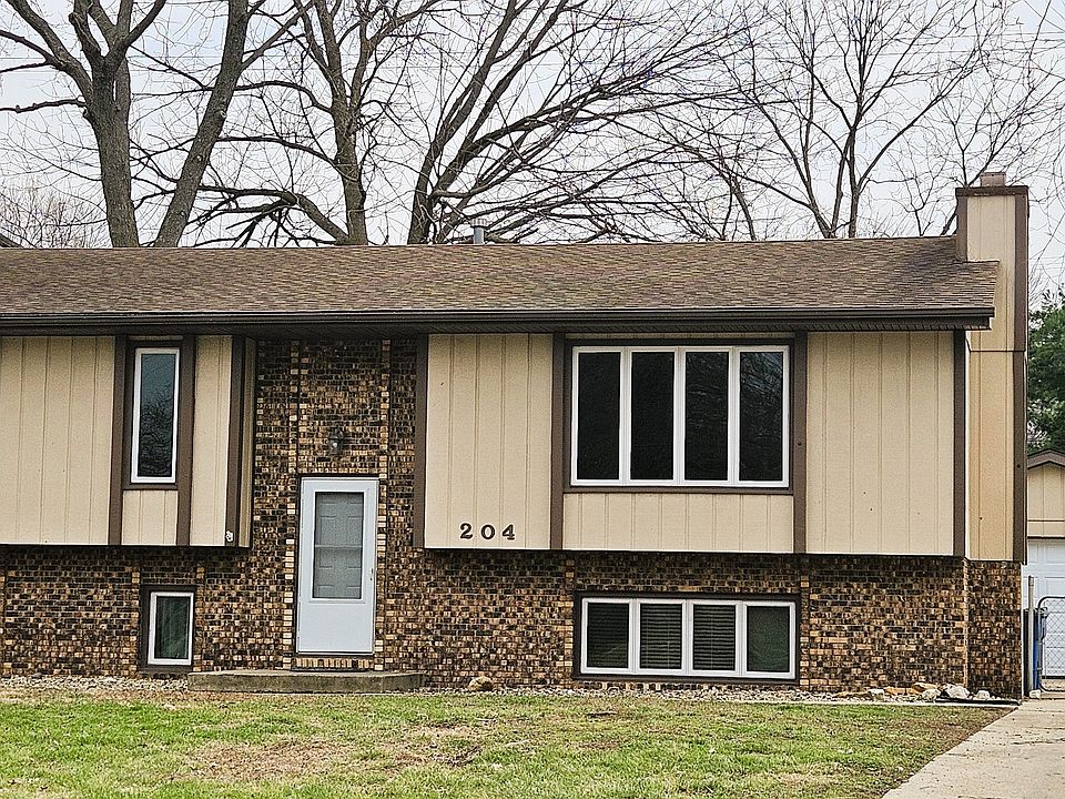 1st image of 204 Saxon Dr