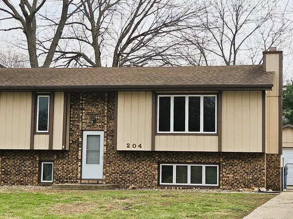 204 Saxon Dr, Springfield, IL 62704