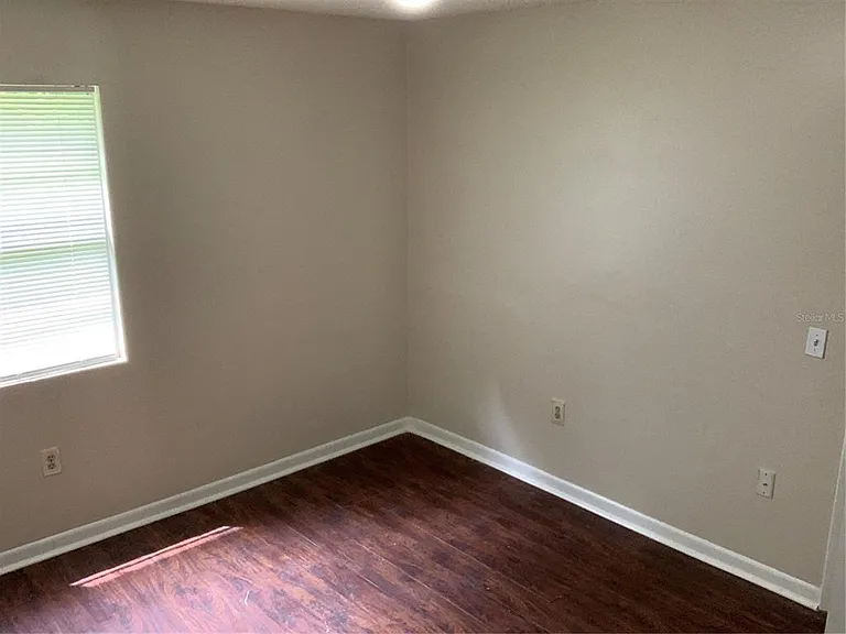 1089 Old South Dr — Photo 6
