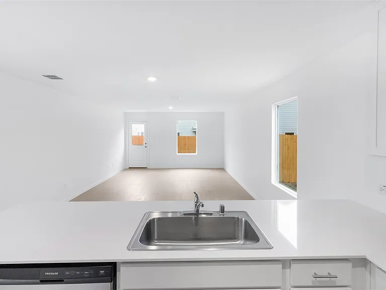 725 Wagtail Dr — Photo 7