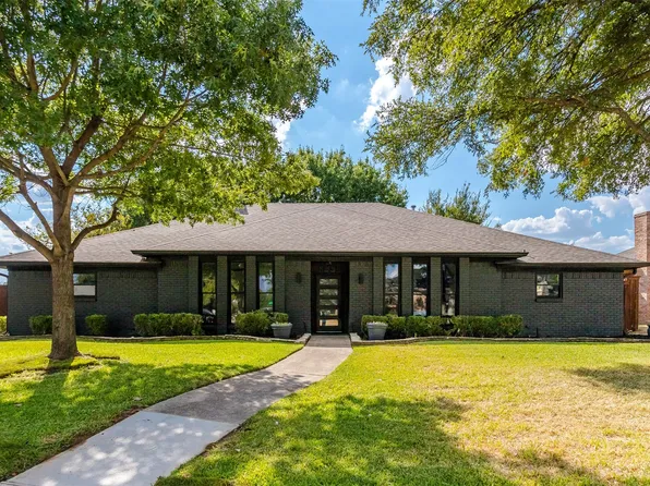 16801 Thomas Chapel Dr, Dallas, TX 75248