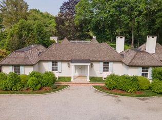 234 Tuckahoe Ln, Southampton, NY 11968