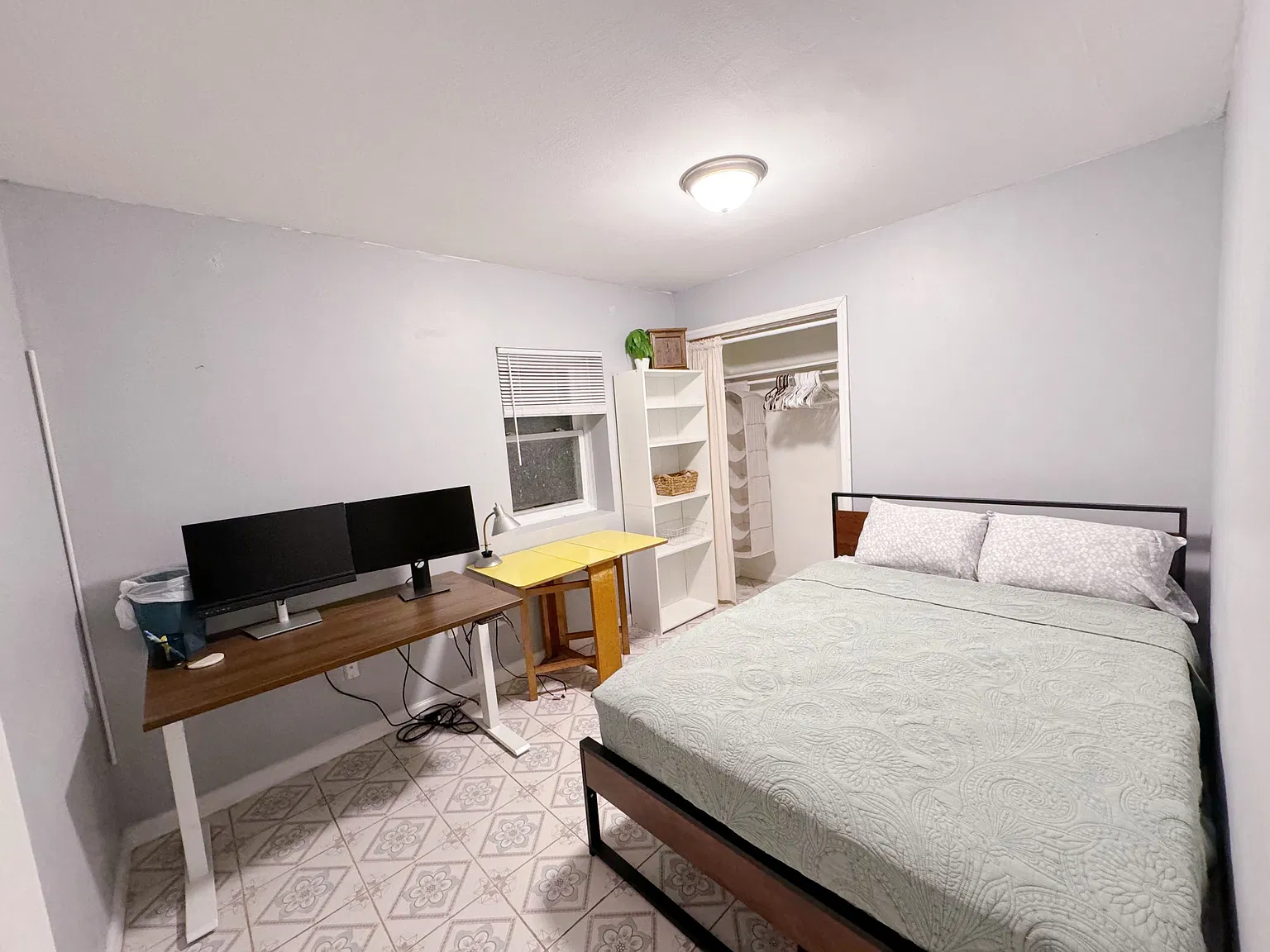 2 bed, 1500 sqft, $2,100 — Photo 4