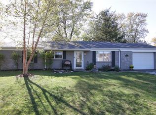 15 Tracy Rd, New Whiteland, IN 46184