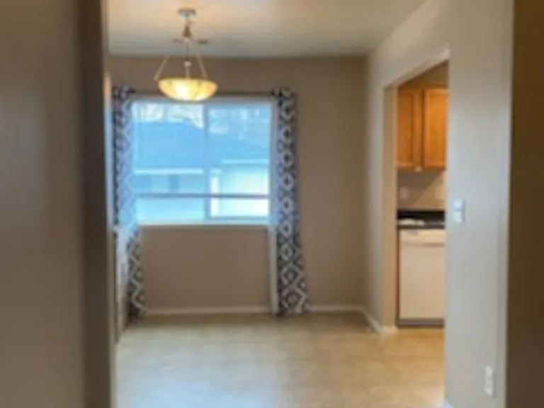 2133 Poplar Dr #A-D — Photo 2