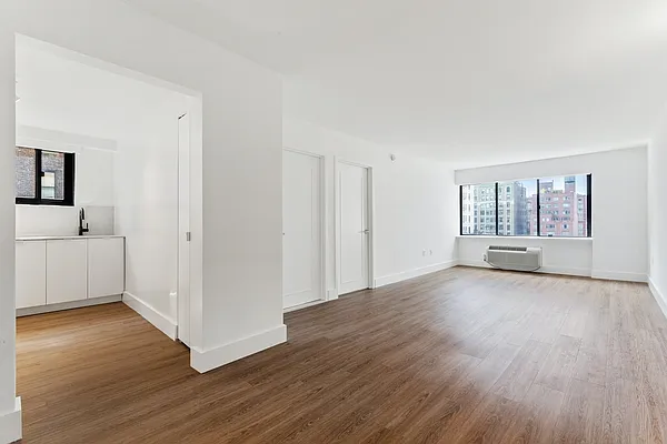 Rented by Greystar | media 3