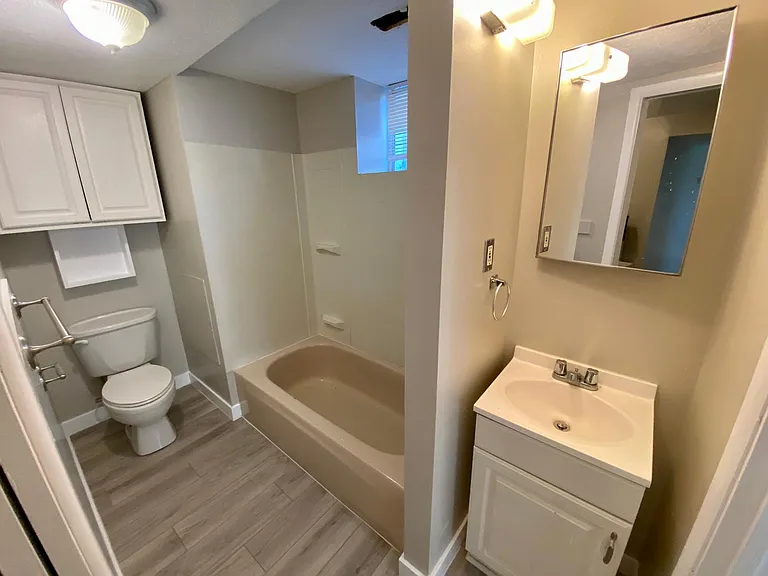 385 E 6th Ave #1 — Photo 7