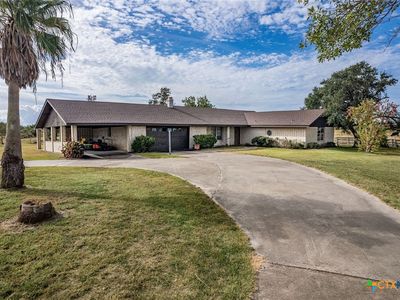 587 Seakist Rd, Port Lavaca, TX, 77979