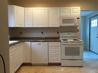 10 Mohegan St, Winslow, ME 04901