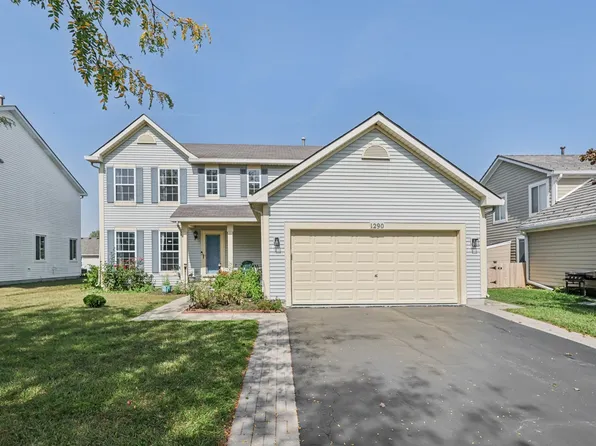 1290 E Fox Chase Dr, Round Lake Beach, IL 60073