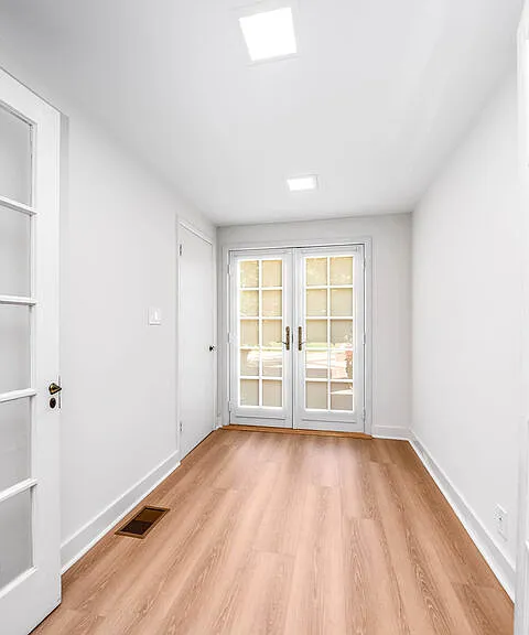 809 N Bedford Dr — Photo 18