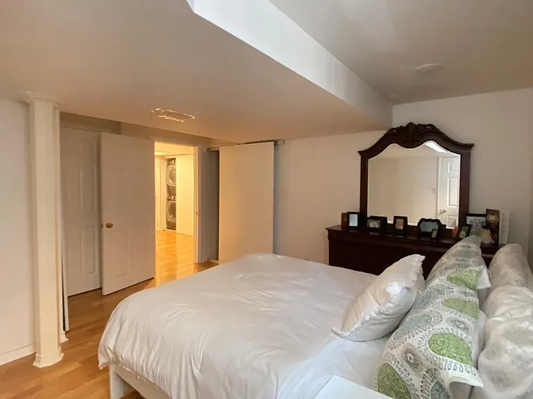 42 Lensmith Dr #LOWER — Photo 10