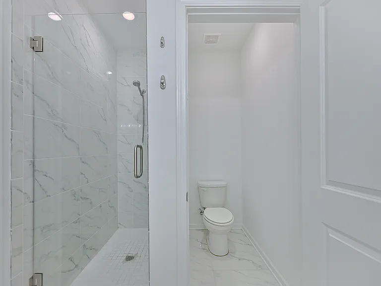 3928 Hester St — Photo 26