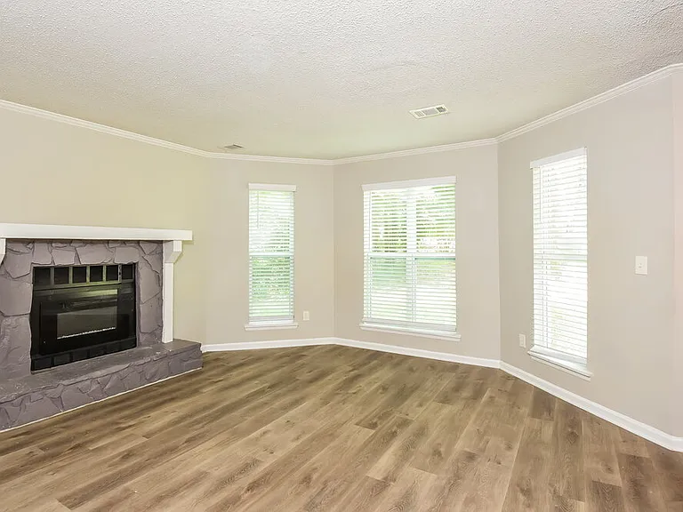 3730 Rhoanoke Ct — Photo 6
