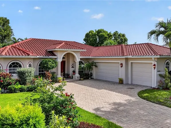 24908 Fairwinds LN, BONITA SPRINGS, FL 34135