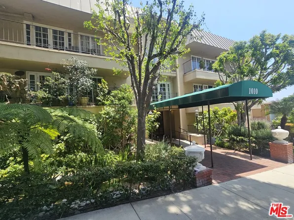 1010 Palm Ave APT 310, West Hollywood, CA 90069