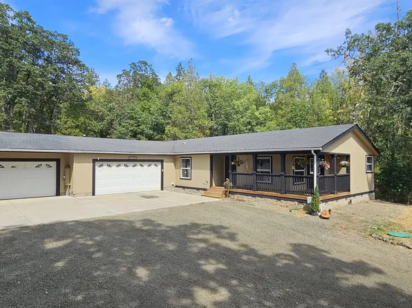 170 Rosewood Dr, Roseburg, OR 97471