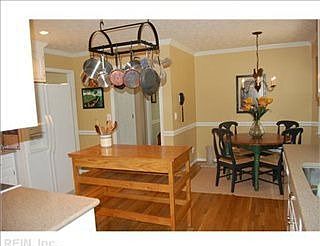 5th image of 2840 Hidden Lake Dr
