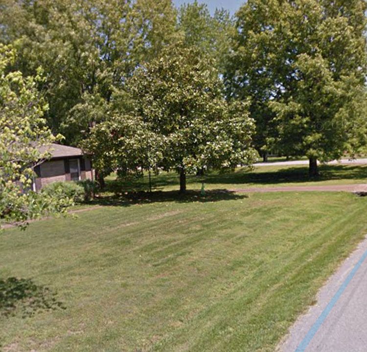 2nd image of 2200 Creekside Ct