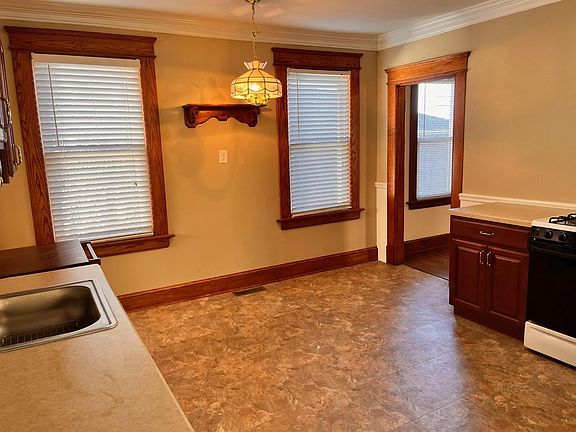 Large Dine in kitchen