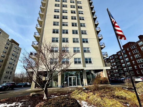 2370 North Avenue #6B, Bridgeport, CT 06604