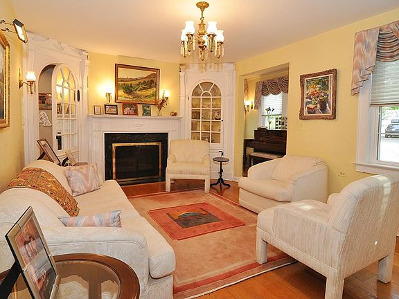 Living room with fireplace