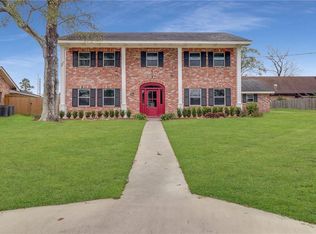 700 Briarwood Dr, Lake charles, LA 70605