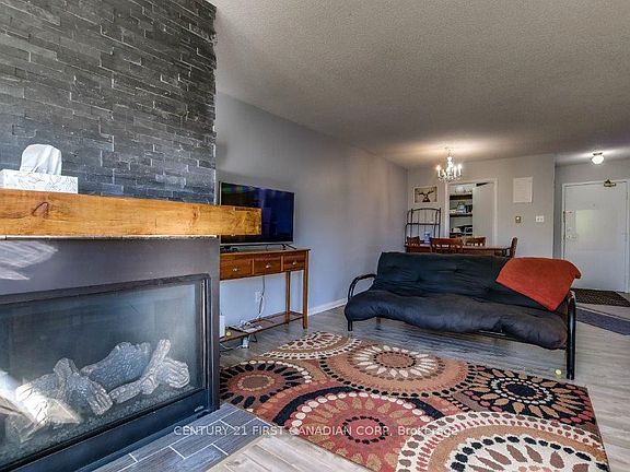 5th image of 5 Jacksway Cres #317