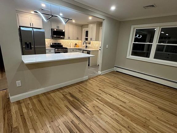 2nd image of 3 Frank Richardson Rd