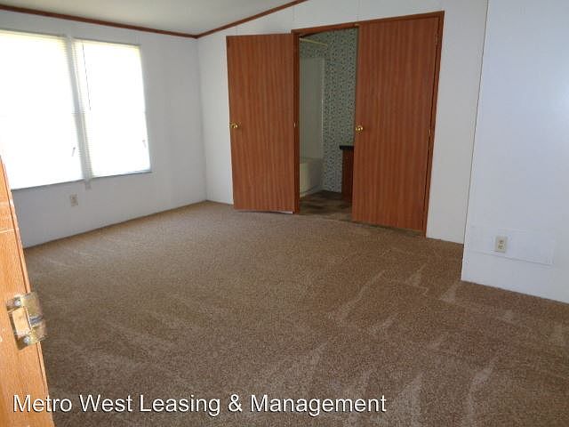 2nd image of 186 Holly Creek Dr