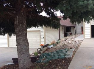333 Fox Run Dr, Rapid City, SD 57701