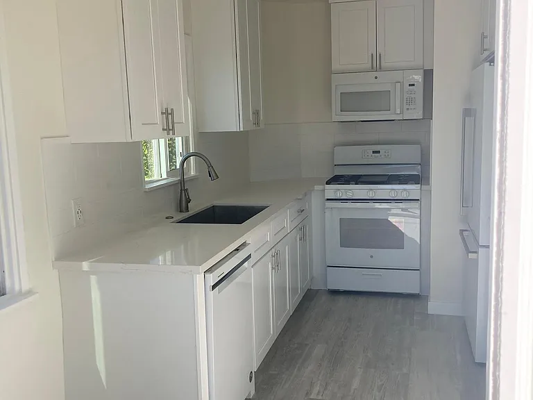 New kitchen