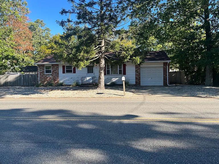 60 Haines St — Photo 1