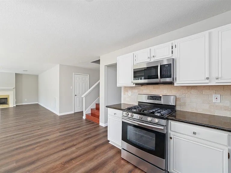14431 Parkesgate Dr — Photo 9