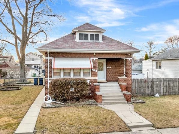 9218 S Homan Ave, Evergreen Park, IL 60805