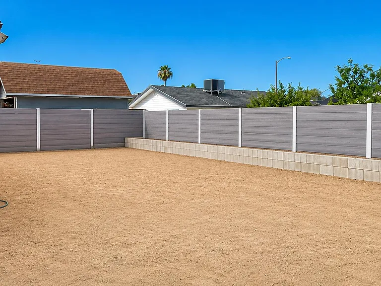 4080 Studio St — Photo 13