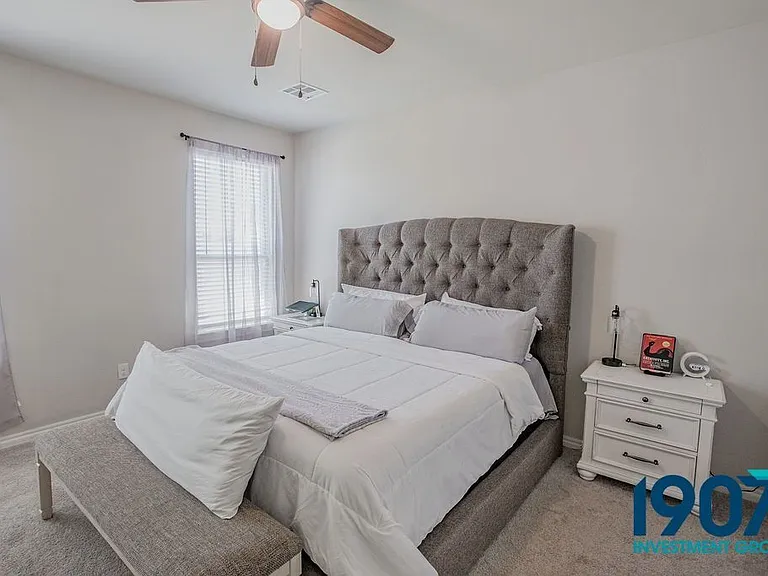 2501 Caden Ct — Photo 15