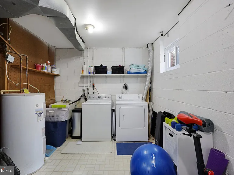 3290 Applegate Ct — Photo 26