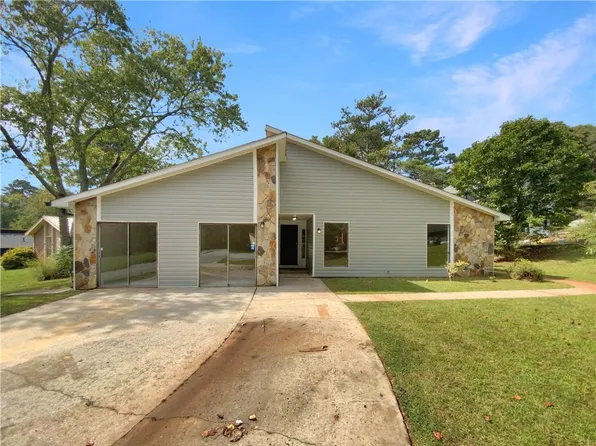 8847 Wellston Ct, Jonesboro, GA 30238