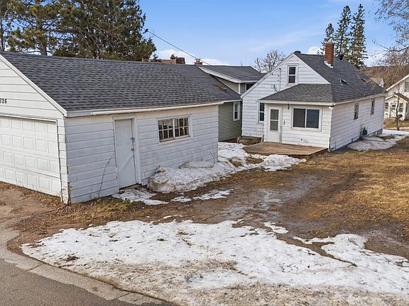 3rd image of 726 Summit St