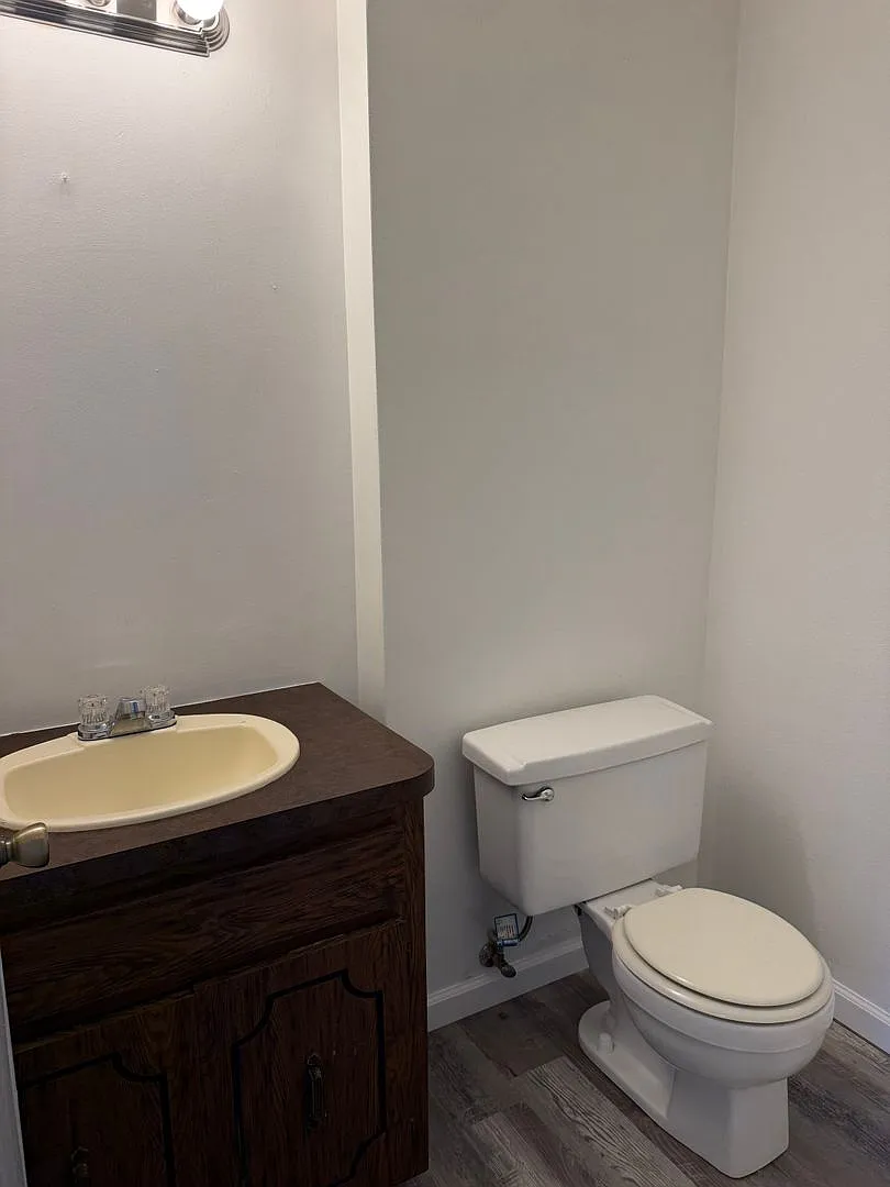 913 Belle Valley — Photo 2
