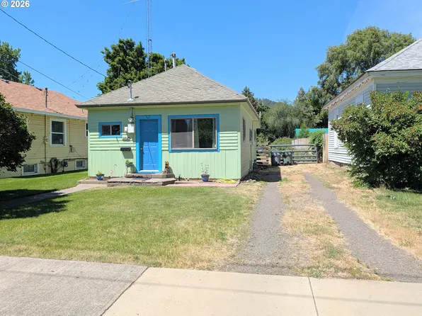 2704 N Ash St, La Grande, OR 97850